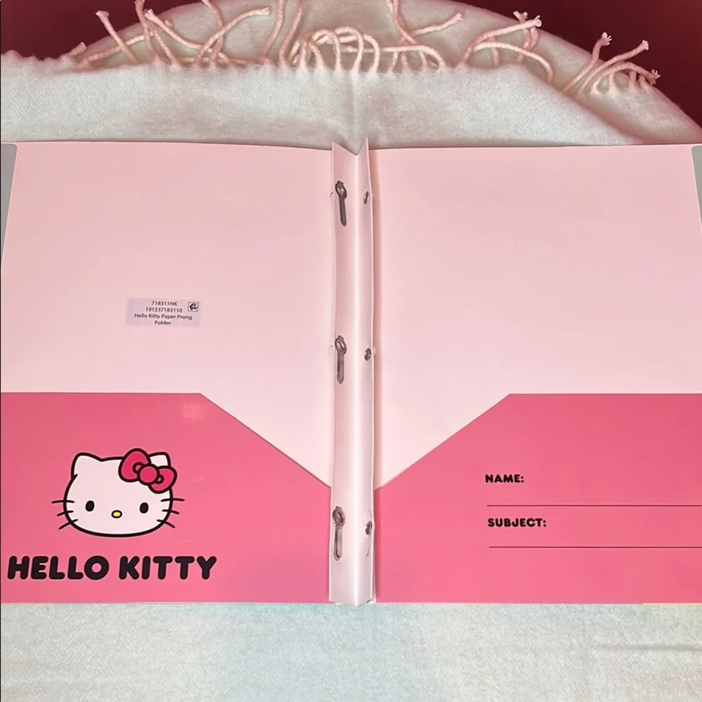 NWT Hello Kitty Notebook and Portfolio Folder Set Gift Set